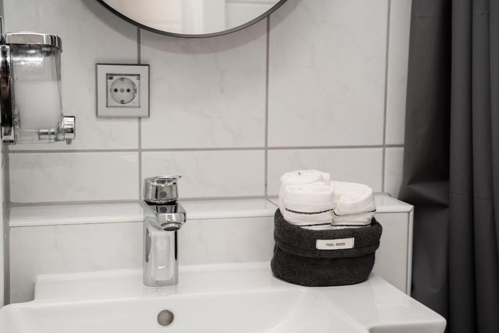 Cozy Apartment In Prime Location With Balcony - Hotel Comfort In 2 Room Apartment In Cologne Neumarkt - City Loft 11 - מראה חיצוני תמונה